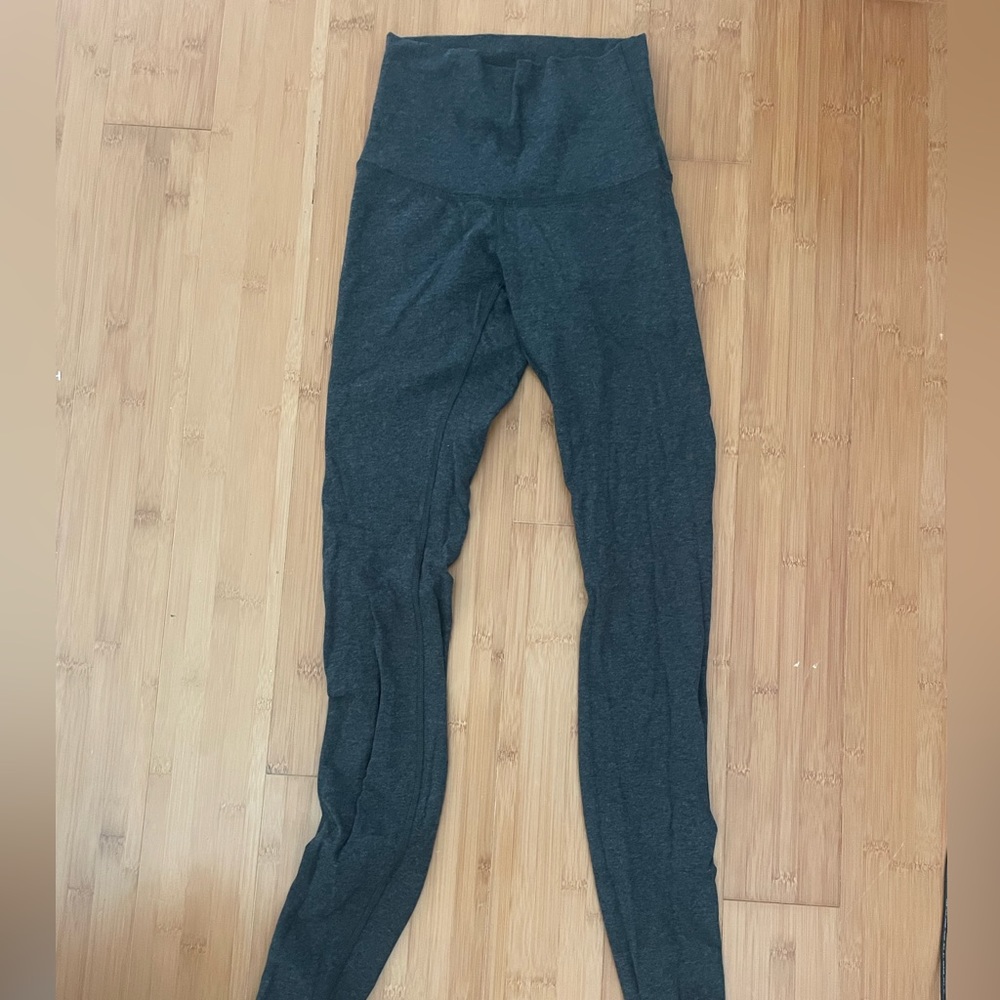DARK GRAY LULU LEMON LEGGINGS DOUBLE LINED